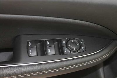 Opel Insignia Sports Tourer Diesel 2.0 Aut. Elegance