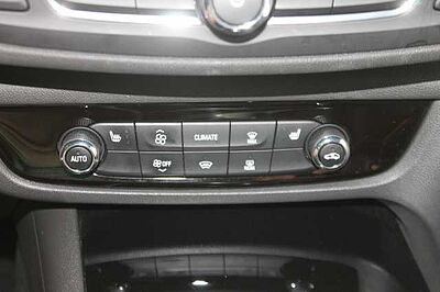 Opel Insignia Sports Tourer Diesel 2.0 Aut. Elegance