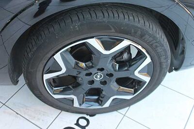 Opel Grandland 1.2 DI Automatik GS